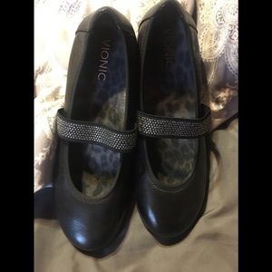 Vionic ballet flat